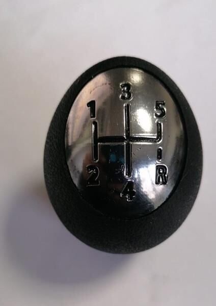 VİTES TOPUZU SİYAH 5 İLERİ MEGANE III-FLUENCE