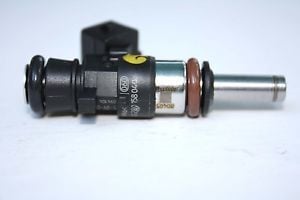 BOSCH 0280158040 BENZİN ENJEKTÖRÜ GM ARENA - Görsel 1