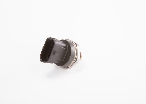 BOSCH 0281002909 BASINÇ SENSÖRÜ DOBLO-KNG-LGN II-MGN I-II-SCENIC I-II-TRAFIC II 01 >1.9-MTJ-DCI 0281002867-0281002788 - Görsel 1