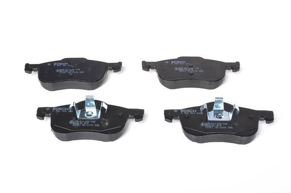 BOSCH 0986424540 ÖN BALATA VOLVO S60 00-10 S80 98-06 V70 97-07 XC70 00-07 S70 97-00 - Görsel 1