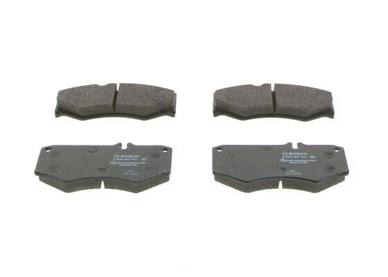 BOSCH 0986467841 FREN BALATASI ON MERCEDES G-CLASS W460 W461 W463 - Görsel 1
