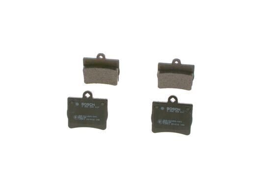 BOSCH 0986494017 FREN BALATASI ARKA MERCEDES C-CLASS W202 - Görsel 1