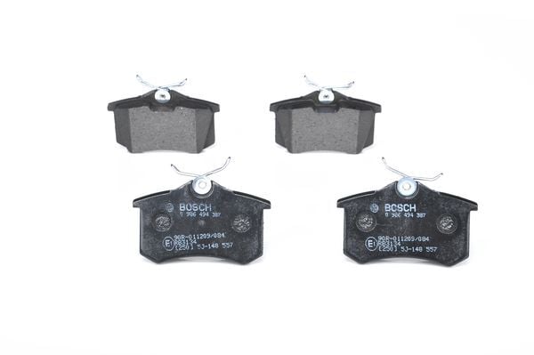 BOSCH 0986494387 ARKA FREN BALATA RENAULT CLIO 05> KANGOO 01> LAGUNA 96> FLUENCE 09> MEGANE 96> CITROEN BERLINGO 99> C2 C3 C4 03> DS4 11> PEUGEOT 307 00> 308 07> PARTNER 96>VW POLO CLASSIC 95>01 GOLF III-IV-PASSAT III - Görsel 1