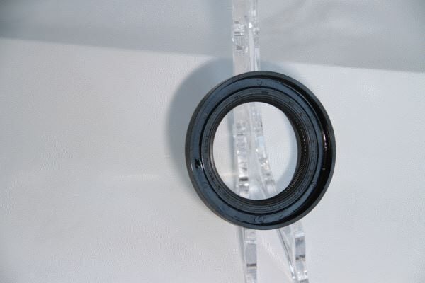 CORTECO 82033861 01033861B KRANK MİL KEÇESİ VW PASSAT 1.8TFSI-2.0TFSI 05-10 AUDI A3 1.8TFSI 06-13 SEAT LEON - Görsel 1