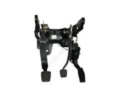 OE-OPEL 39032859 ASTRA J PEDAL SETI DÜZ SANZUMANLA KULLANILIR SPOR ALASIM PEDAL HARIÇ
