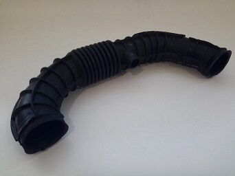 HAVA FİLTRE HORTUMU FORD TRANSİT 06> 2.2 TDCİ FİLTRE TURBO ARASI