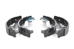 BOSCH 0986487703 ARKA PABUÇ BALATA FIAT FIORINO 09> GRANDE PUNTO 05>13 LİNEA 07> PUNTO EVO 09>12 PUNTO 12> CITRO N NEMO 09> PEUGEOT BIPPER 08> OPEL CORSA D 09>14 CORSA E 14> ADAM 12> 228MMx42.3MM