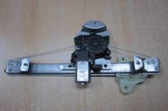 MY 827010501R SOL ARKA CAM KRİKOSU RENAULT CLIO IV 12>17