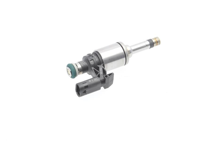 BOSCH 0261500160 BENZİN ENJEKTÖRÜ A3 A3 CABRİOLET A3 QUATTRO A3 SPORTBACK A3 SPORTBACK QUATTRO A4 A4 AVANT A4 AVANT