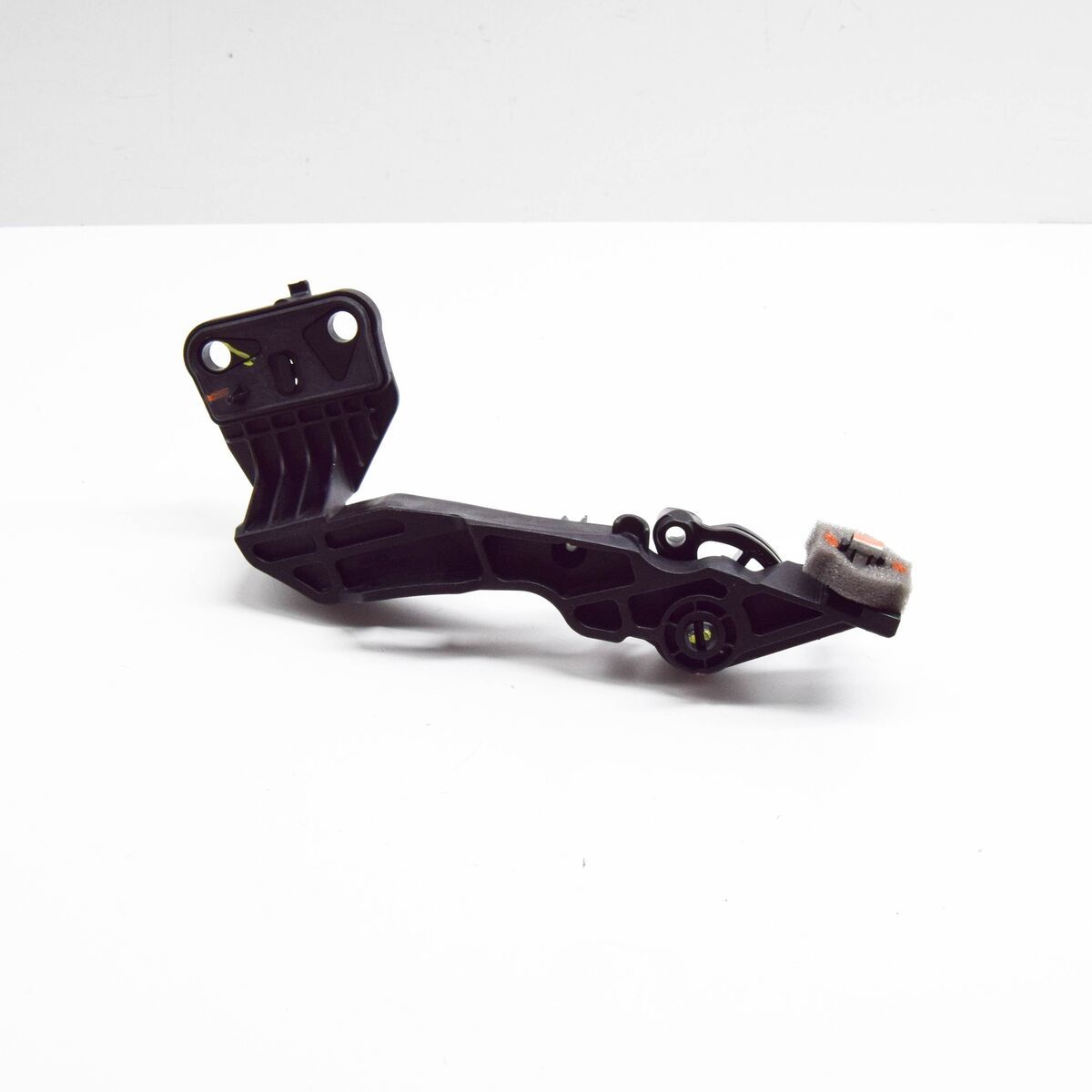 OE-OPEL 9826001780 MOKKA KAPUT AÇMA KOLU