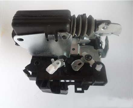 EGEKARAYEL 141 ÖN KAPI KİLİDİ ELEKTRİKLİ SAĞ CLIO 01-10
