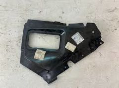 OE-OPEL 22824234 INSIGNIA A ARKA ÇAMURLUK ALT SACI : L