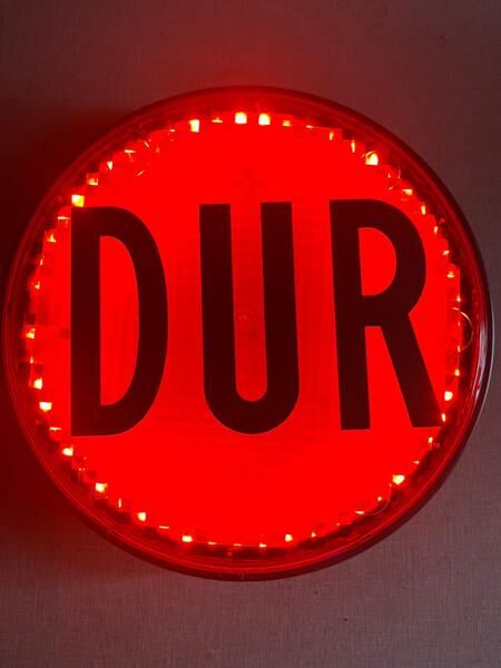 AFT HMA902 DUR LEVHASI LED IŞIKLI SERVİS ARAÇLARINA UYGUN STOP LAMBASI
