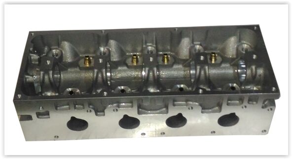 SİLİNDİR KAPAĞI KANGOO-CLIO BBO E7J 1.4İ 8V EMME MANİFOLT PLASTİK YAN YAĞLAMA 4 NOKTA