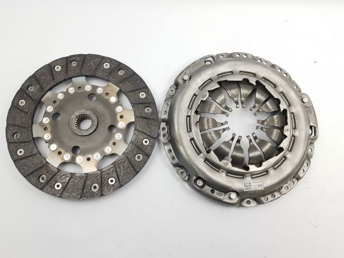 MY 302051190R 302055884R DEBRIYAJ SETI RULMANSIZ CAPTUR II 20>MEGANE IV 15> LODGY 12> DUSTER II 17> 1.5 BLUE DCI EURO 6 CLIO V 19> 1.3 TCE