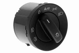 BSG BSG 90-860-072 CADDY-GOLF6-GOLF7-JETTA-PASSAT FAR ANAHTARI SISLI / AUTO