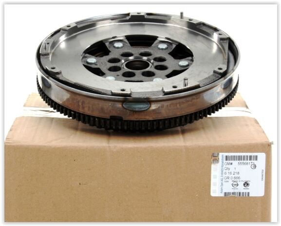 GM 55568171 VOLAN KOMPLE ASTRA J CORSA D MERIVA A TIGRA B CORSA C Y13DT Z13DT Z13DTJ A13DTE A1