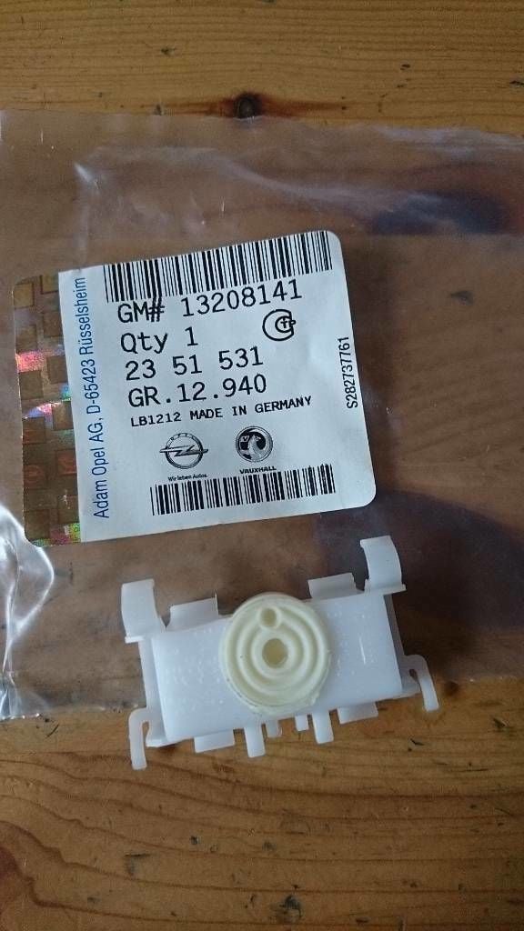 OE-OPEL 13208141 CORSA D TAVAN OLUK ÇITA KLİPSİ