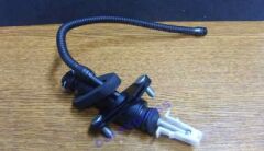 GM 9126216 HİDROLİK DEBRİYAJ ÜST MERKEZİ CORSA C 00 > COMBO 01 > TIGRA 04 > 15.87mm