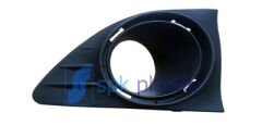 SPK 6036-R SİS FAR ÇERÇEVESİ KAPAĞI SİSLİ SAĞ CLIO IV SYMBOL-JOY-LOGAN-SANDERO 13 >
