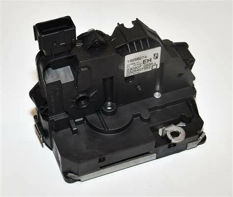 OE-OPEL 13258274 CORSA D KAPI KILIDI ÖN SAG